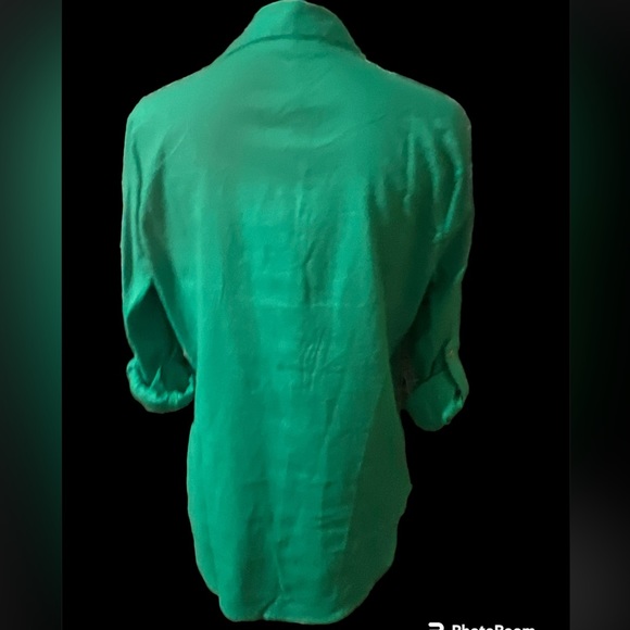 LOVE TREE- Green Button Up Blouse with Collar, New - Picture 2 of 5